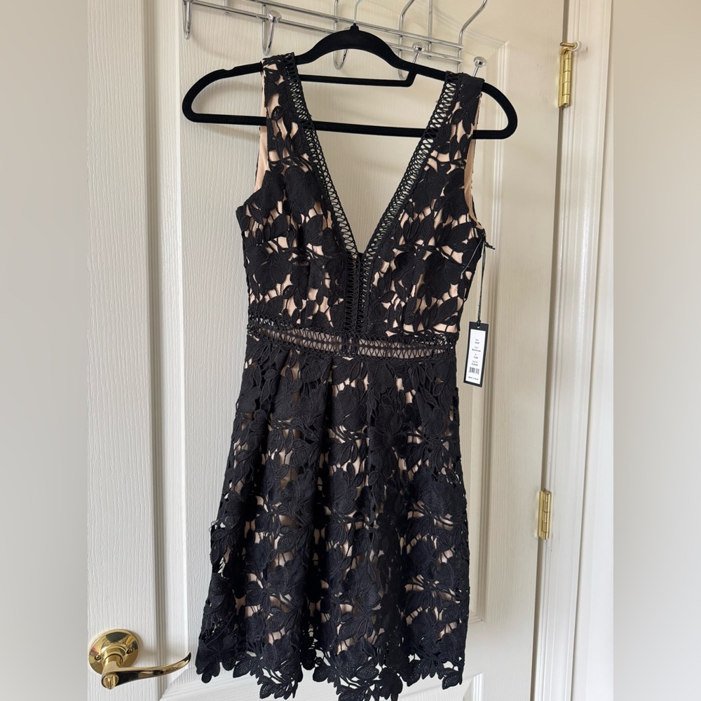 Romeo + Juliet Couture dress size small